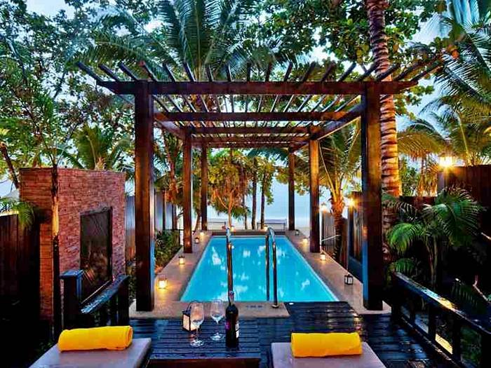 هتل آندامان وایت بیچ ریزورت | Andaman White Beach Resort